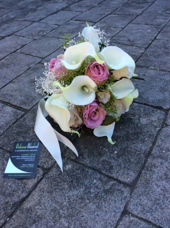 Bouquet mariée: Arum/roses/gypsophile 